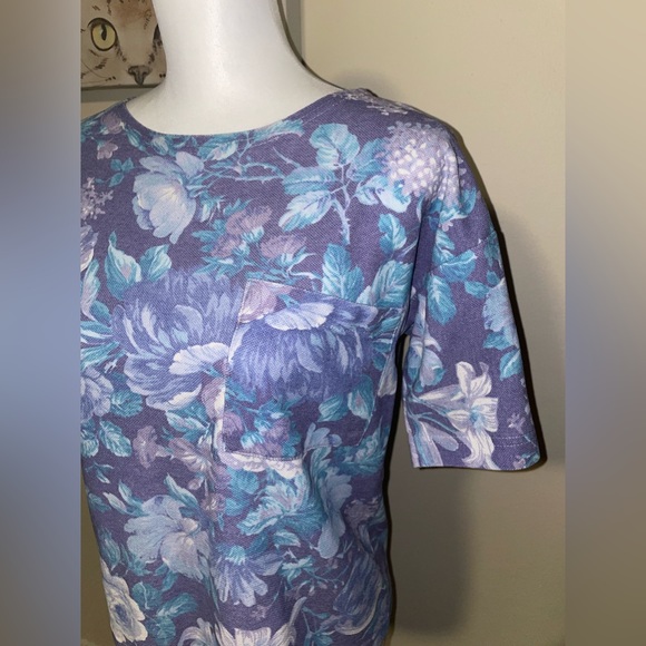EUC Flower Shirt with Front Pocket - Picture 2 of 5
